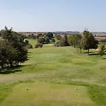 Normandy Country Club Hotel 3*